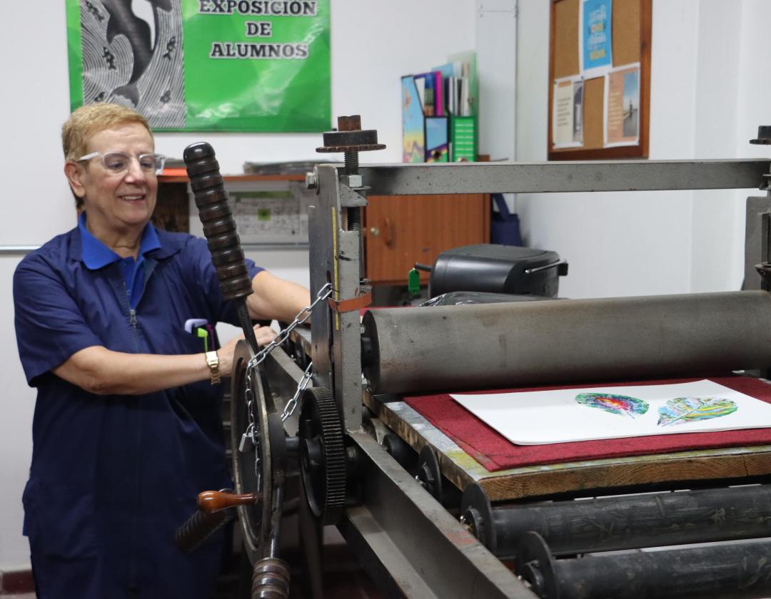 Imagen de tallerista de la Casa de la Cultura